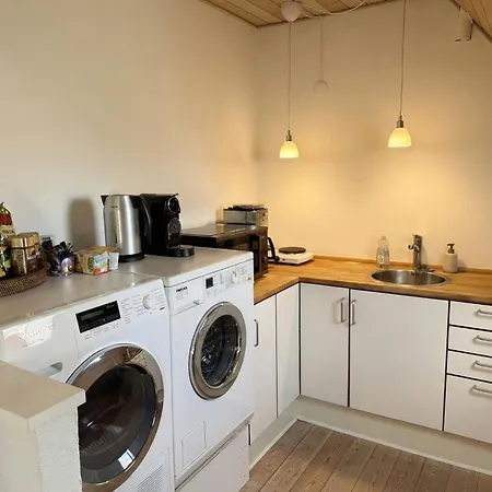 Apartment Penthouse - Views - Walk To Everything - Island *